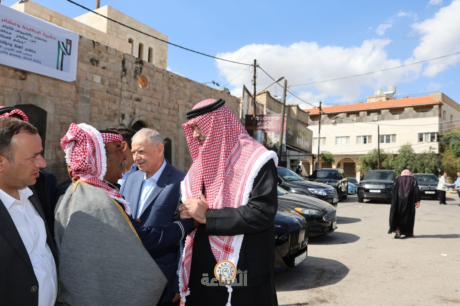 Madar Al-Saa Images 0.77495943323845