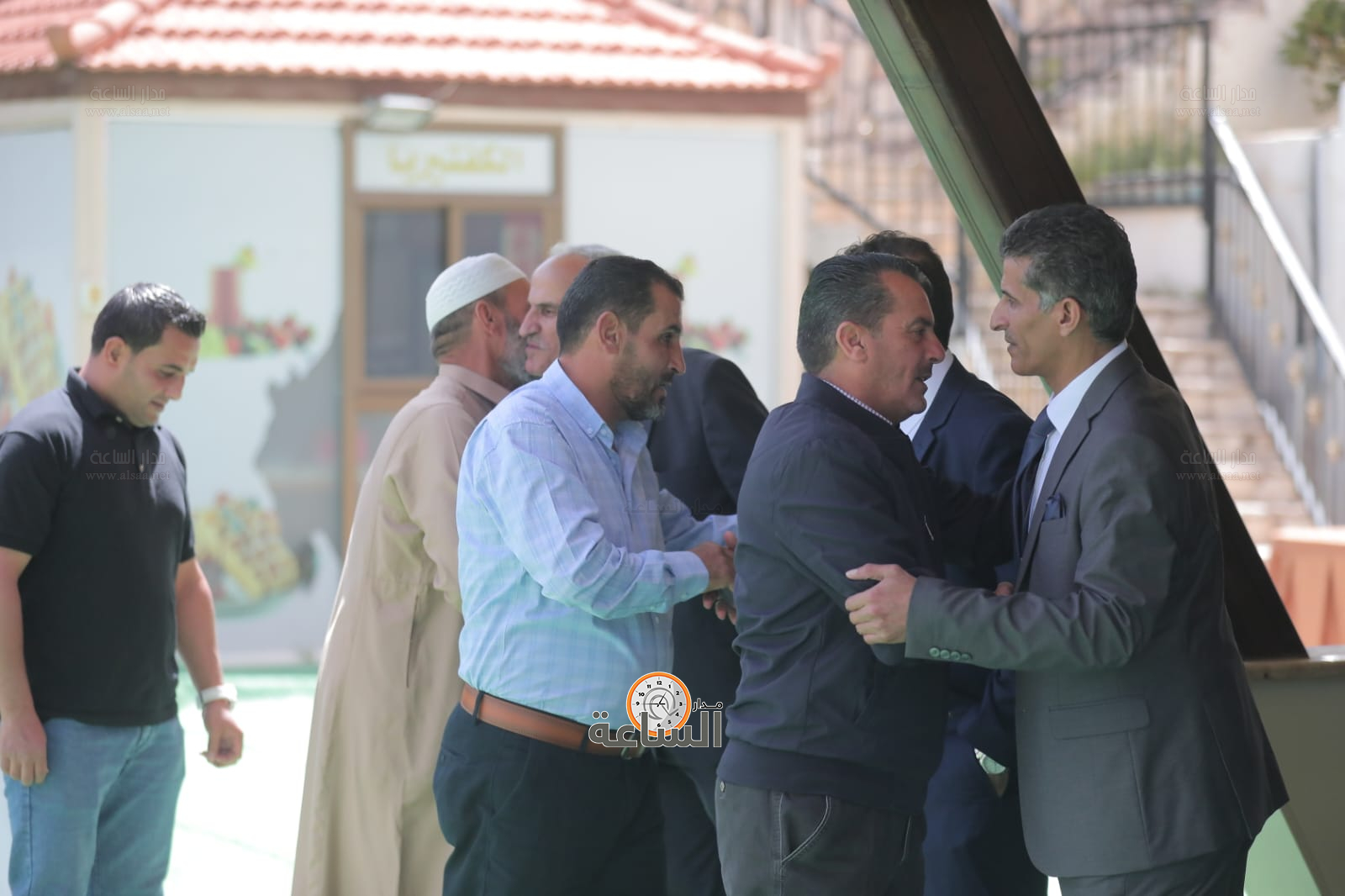 Madar Al-Saa Images 0.3841058552558585