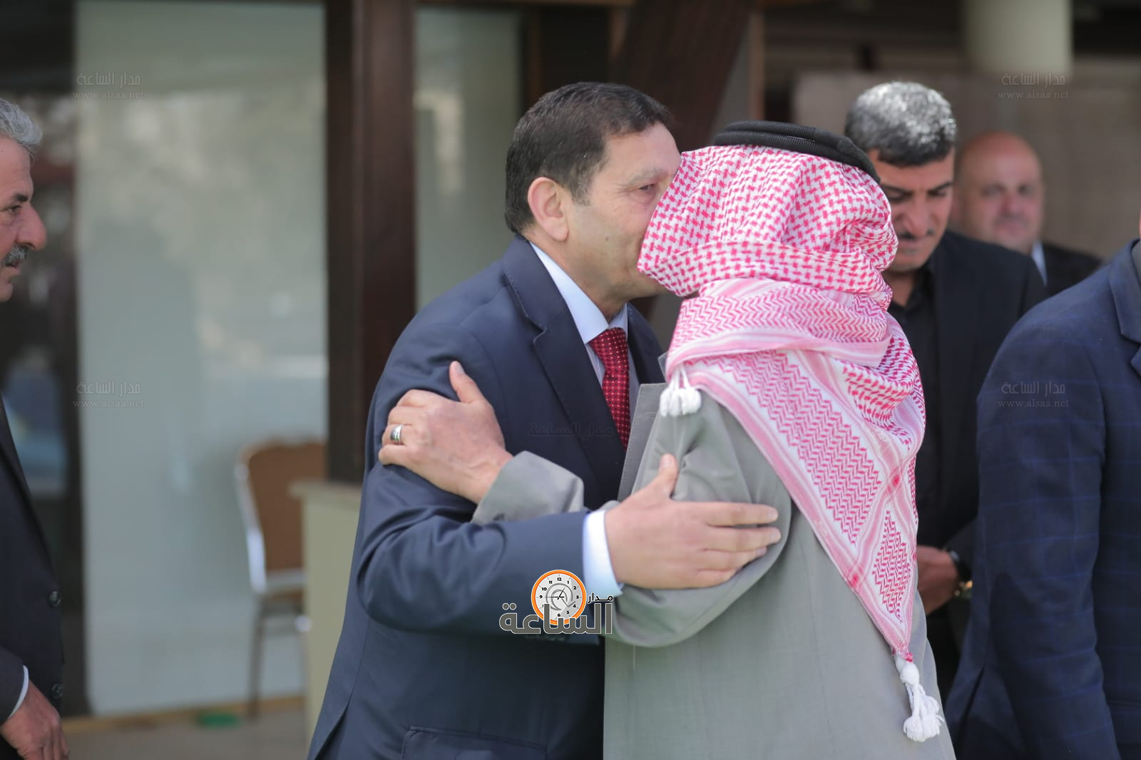 Madar Al-Saa Images 0.6053416050416904