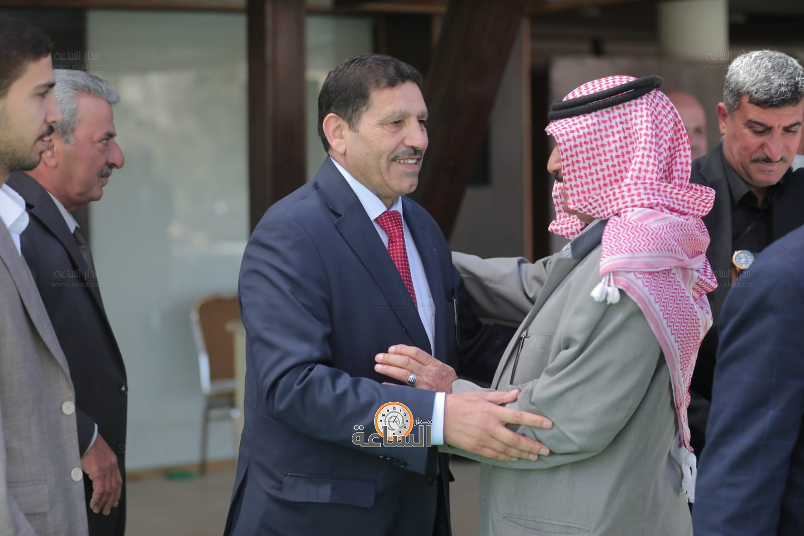 Madar Al-Saa Images 0.5398993493254378