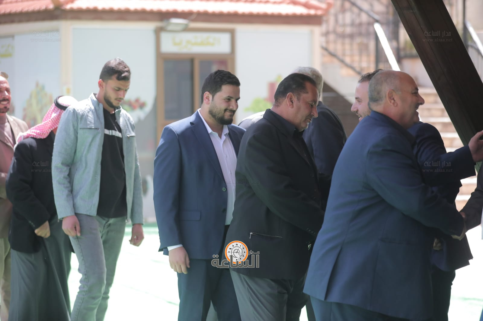 Madar Al-Saa Images 0.39937744107765893