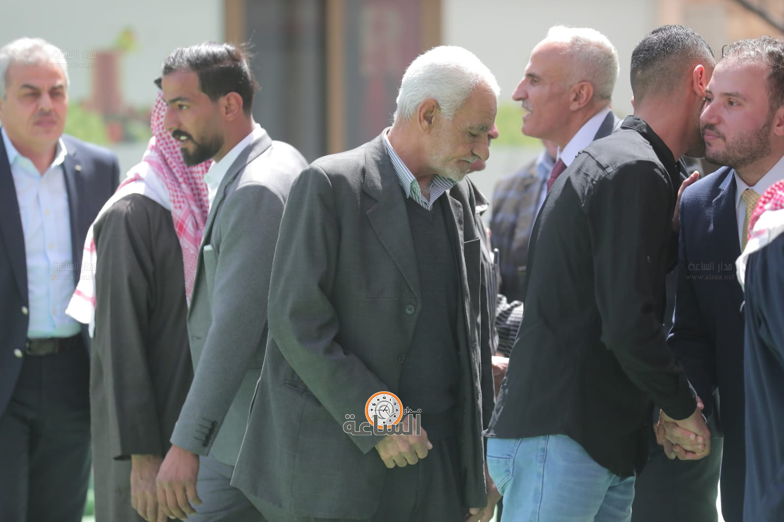 Madar Al-Saa Images 0.01132657150589389