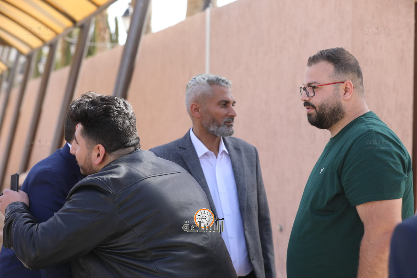 Madar Al-Saa Images 0.9983546671115597