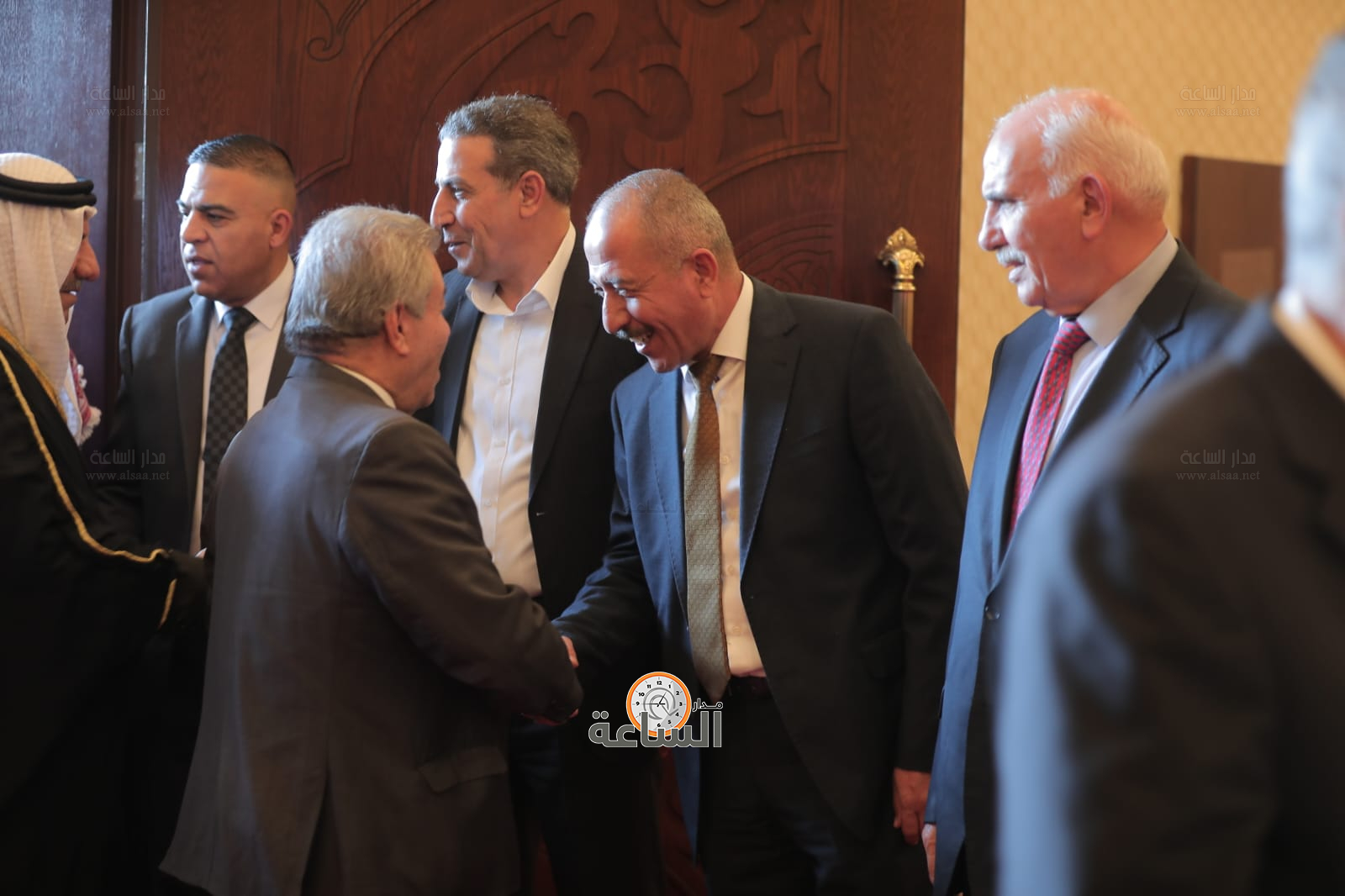 Madar Al-Saa Images 0.017609194069148737