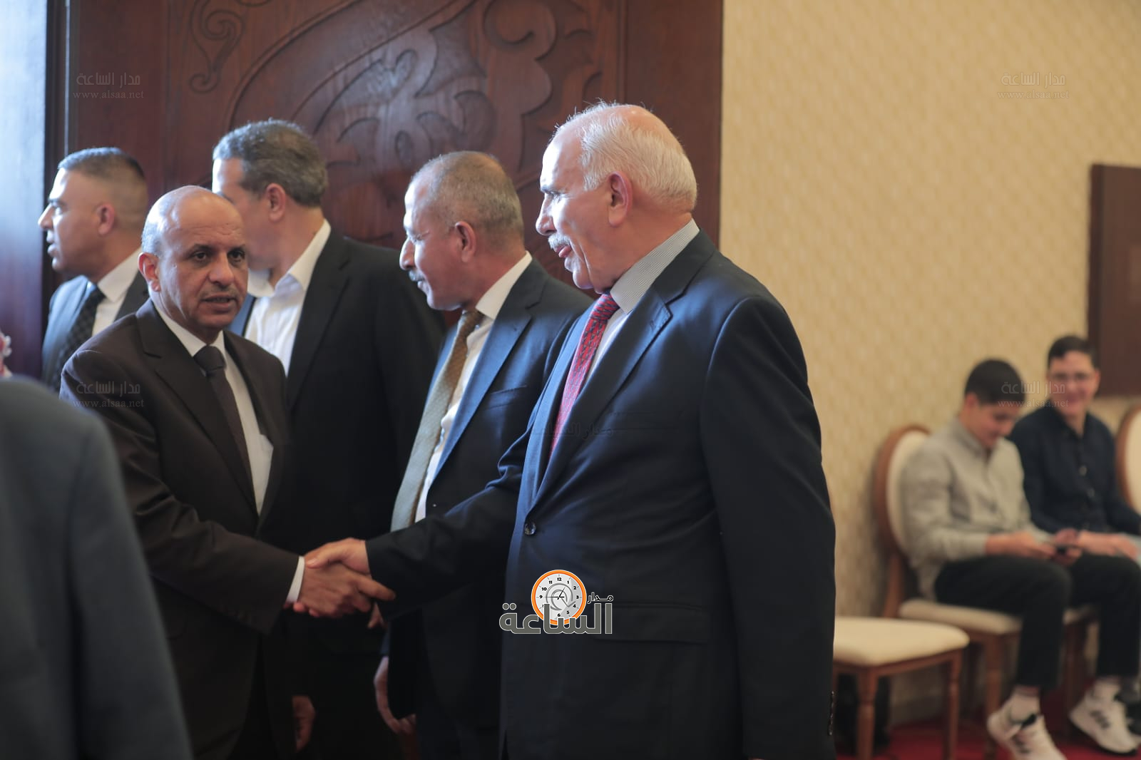 Madar Al-Saa Images 0.5268070597232601