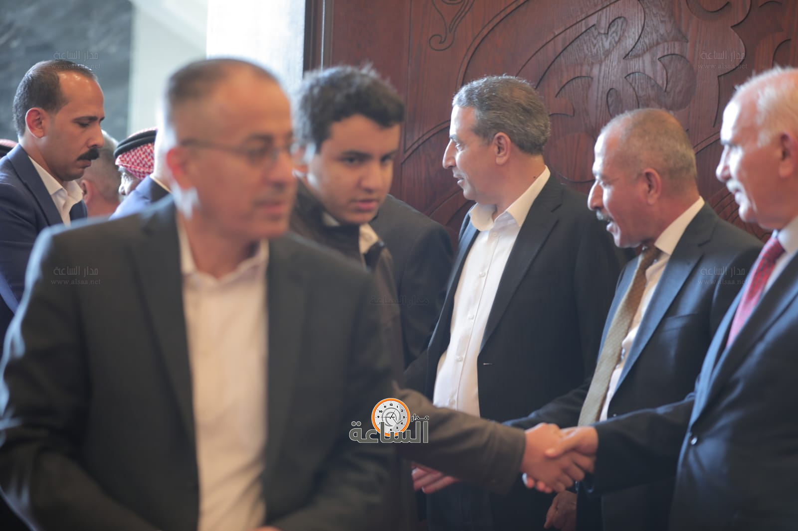 Madar Al-Saa Images 0.3284442396689926