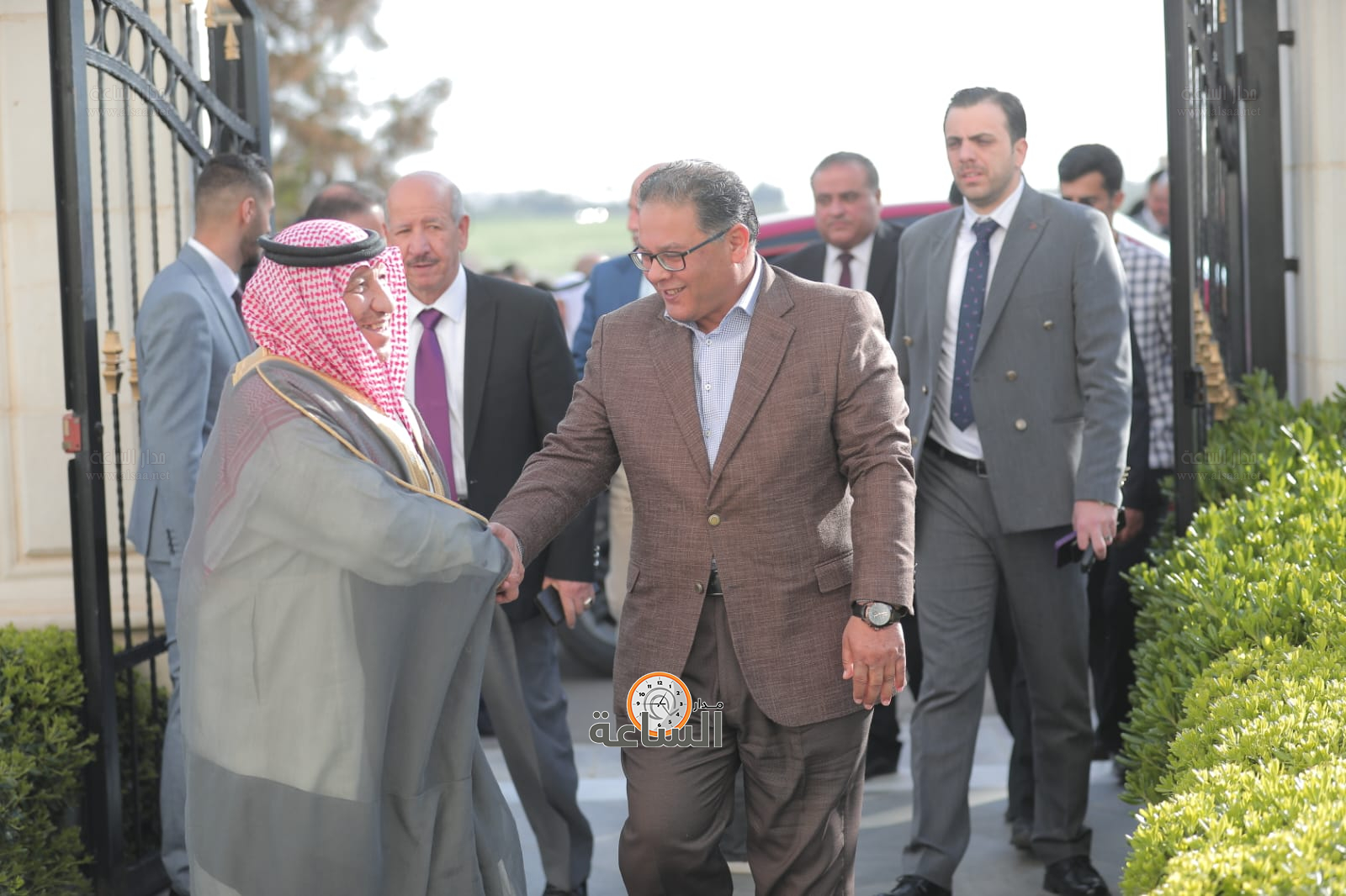 Madar Al-Saa Images 0.011760230863847143