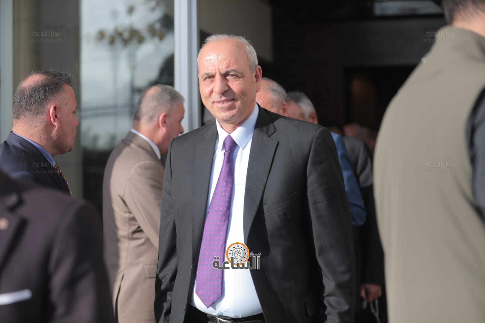 Madar Al-Saa Images 0.3766344073484067