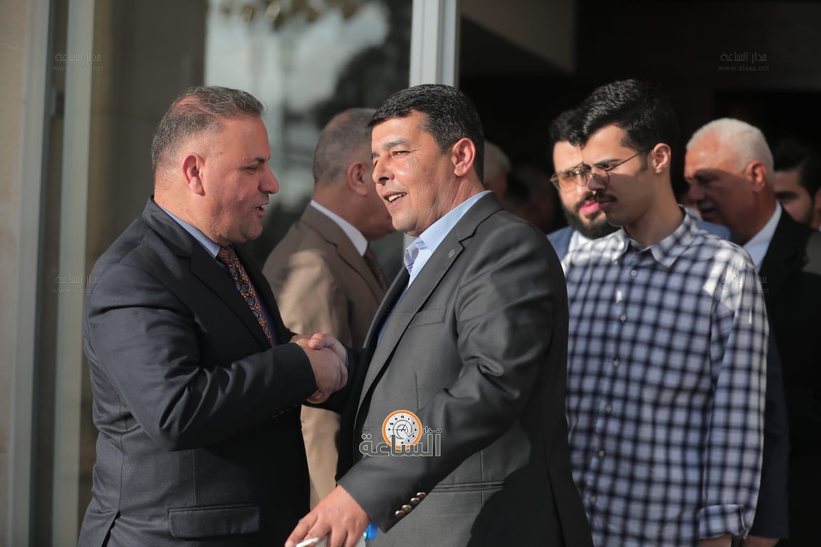 Madar Al-Saa Images 0.5423962586550466