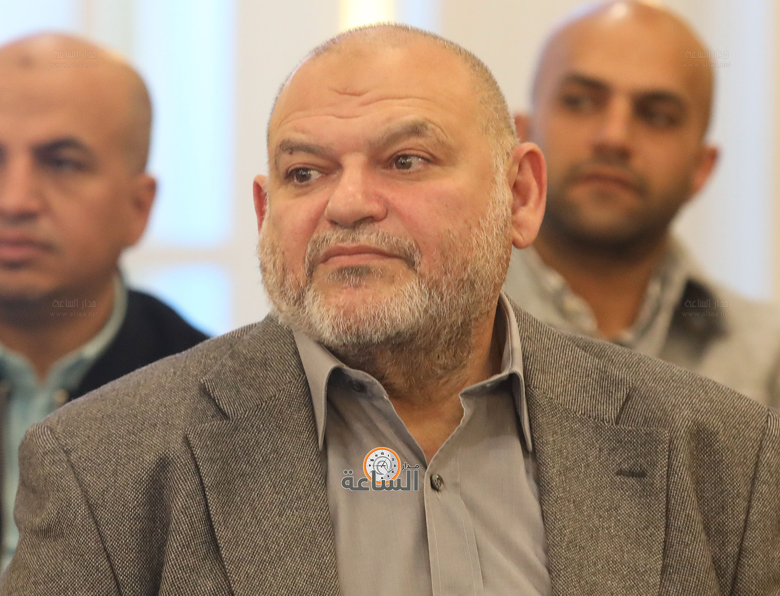 Madar Al-Saa Images 0.3049107725394127