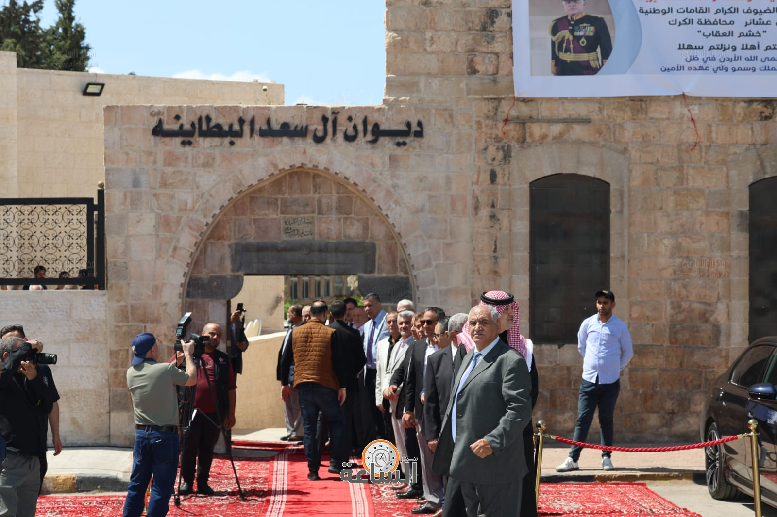 Madar Al-Saa Images 0.7785116478238419