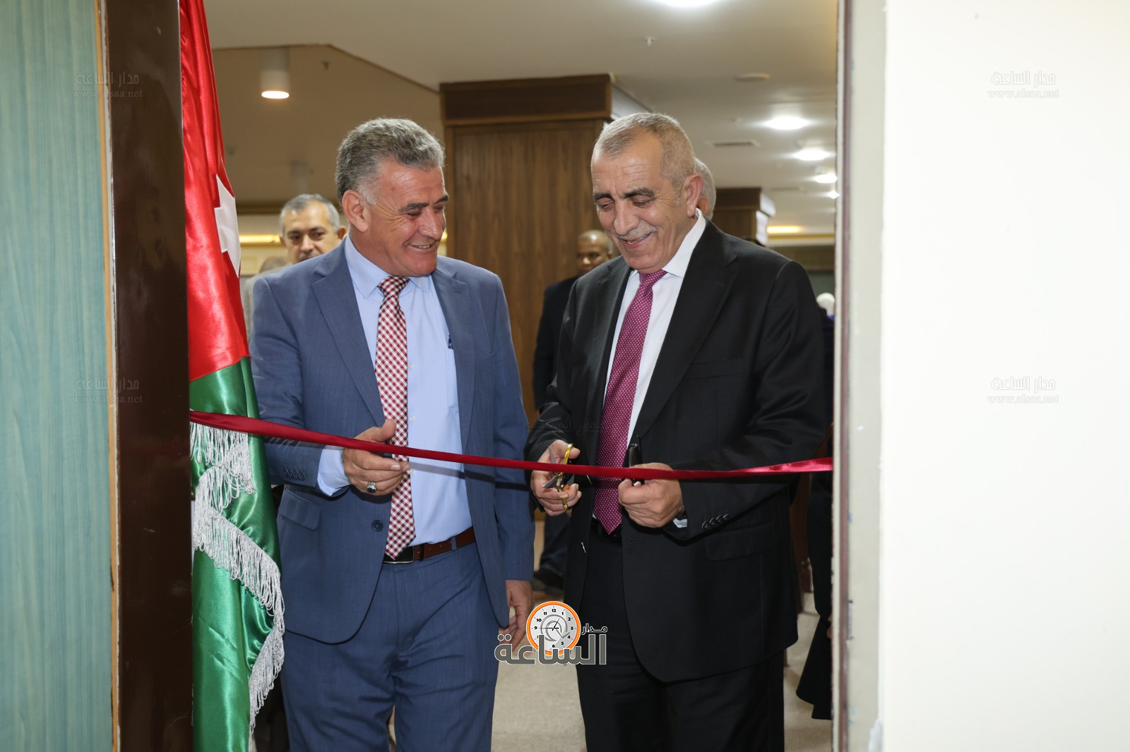 Madar Al-Saa Images 0.4062998515370184