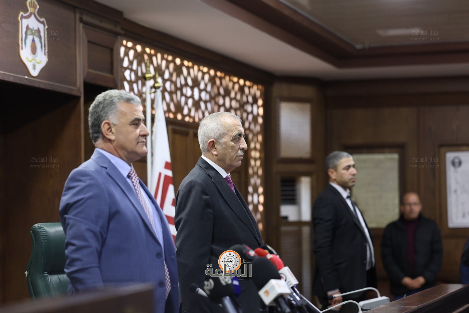 Madar Al-Saa Images 0.32118350743294655