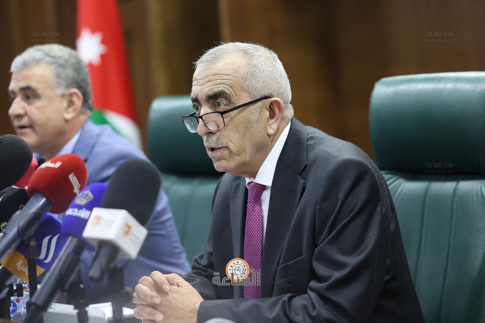 Madar Al-Saa Images 0.974096101694188