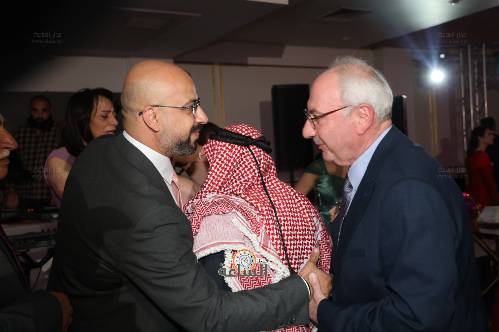 Madar Al-Saa Images 0.8795606778889176