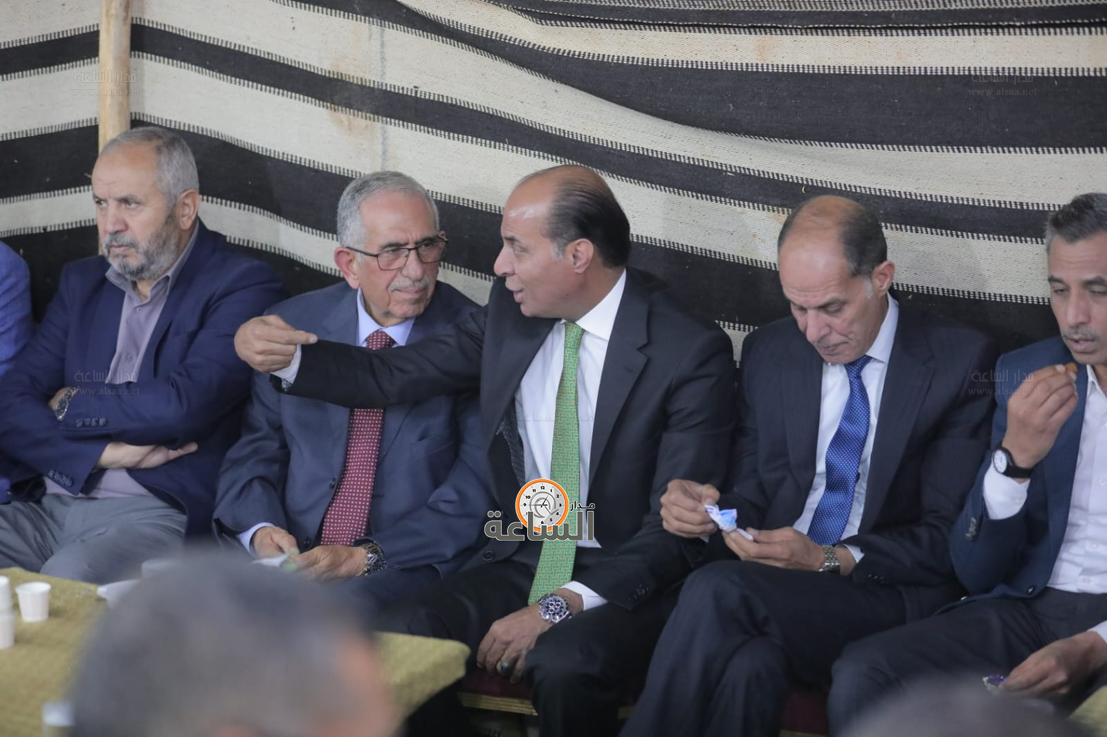 Madar Al-Saa Images 0.12245490664918335