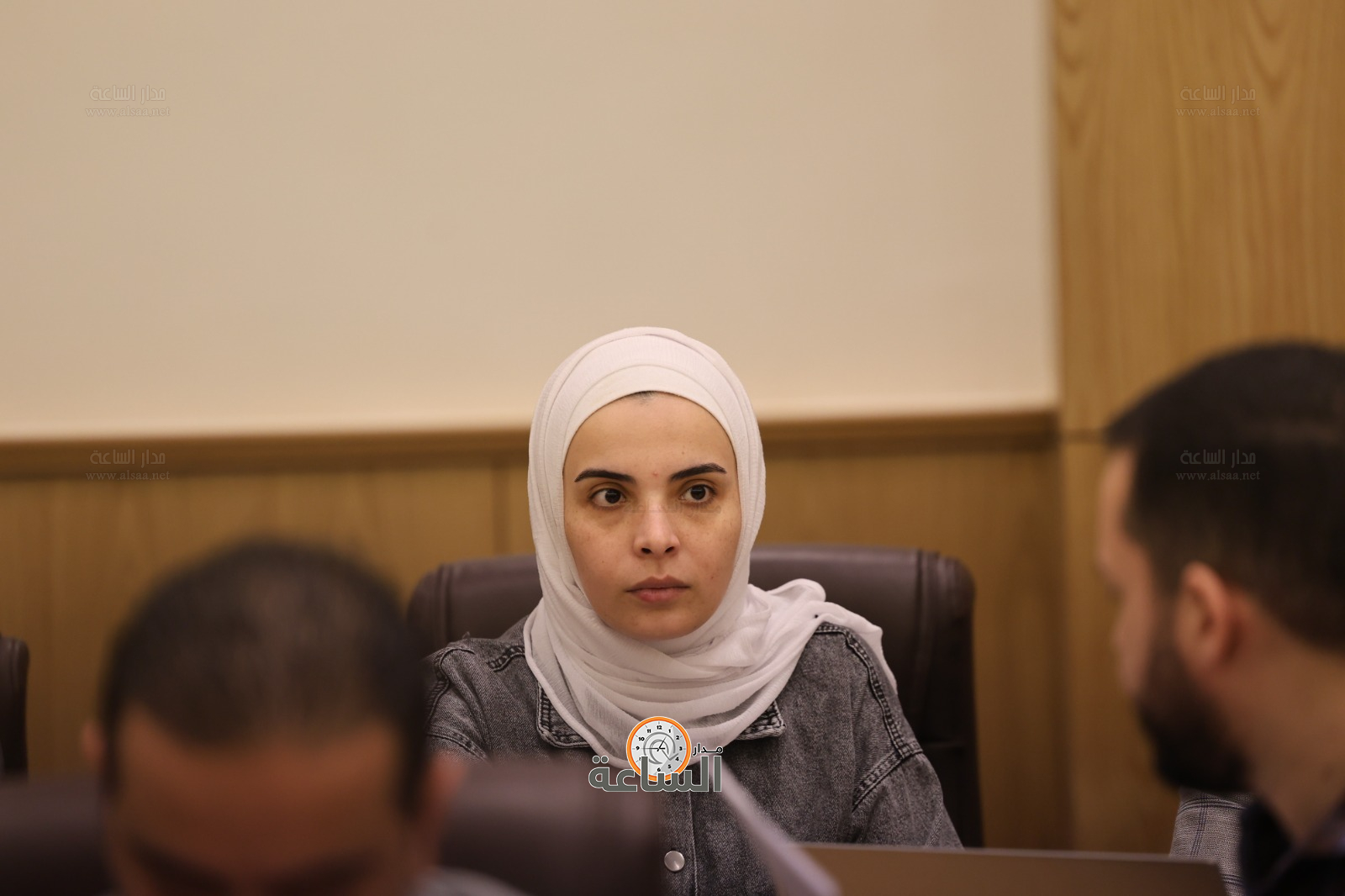 Madar Al-Saa Images 0.7169031060696729