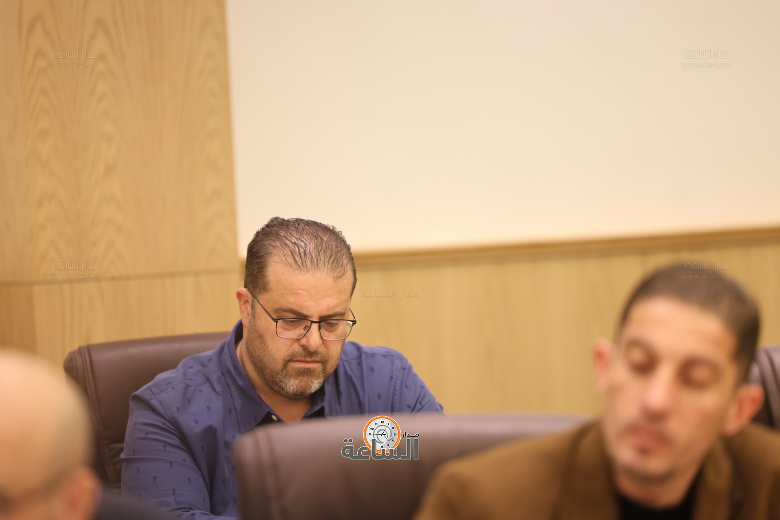 Madar Al-Saa Images 0.4831840786798678