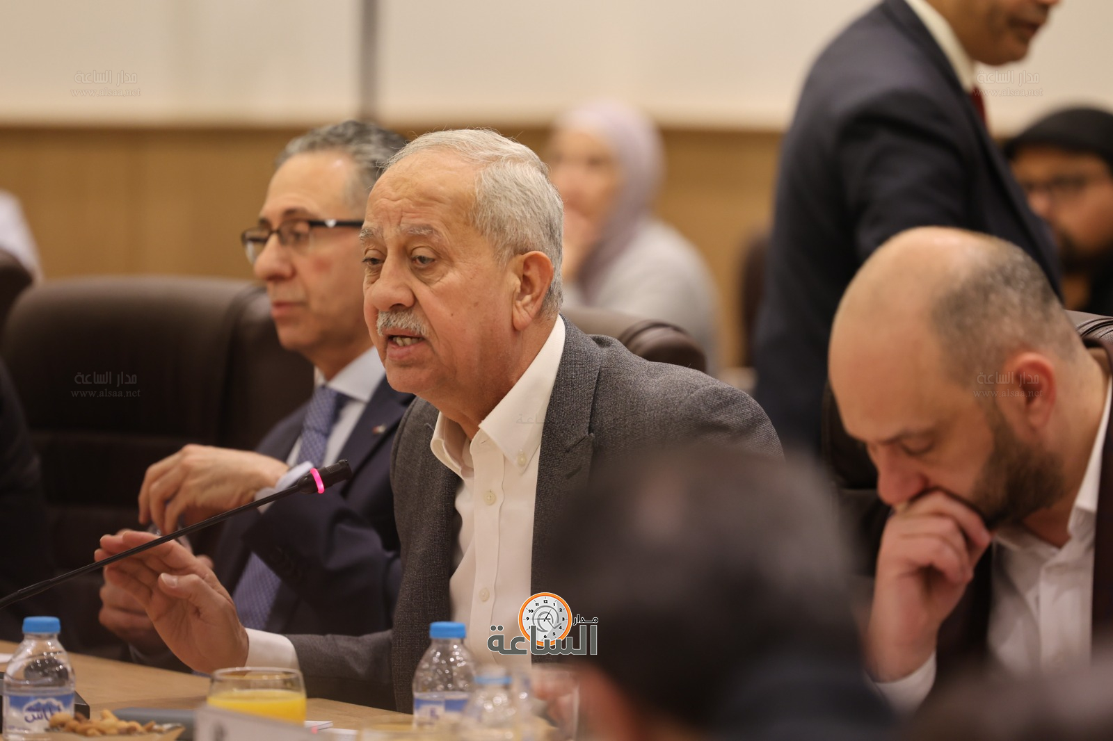 Madar Al-Saa Images 0.14973428196606497