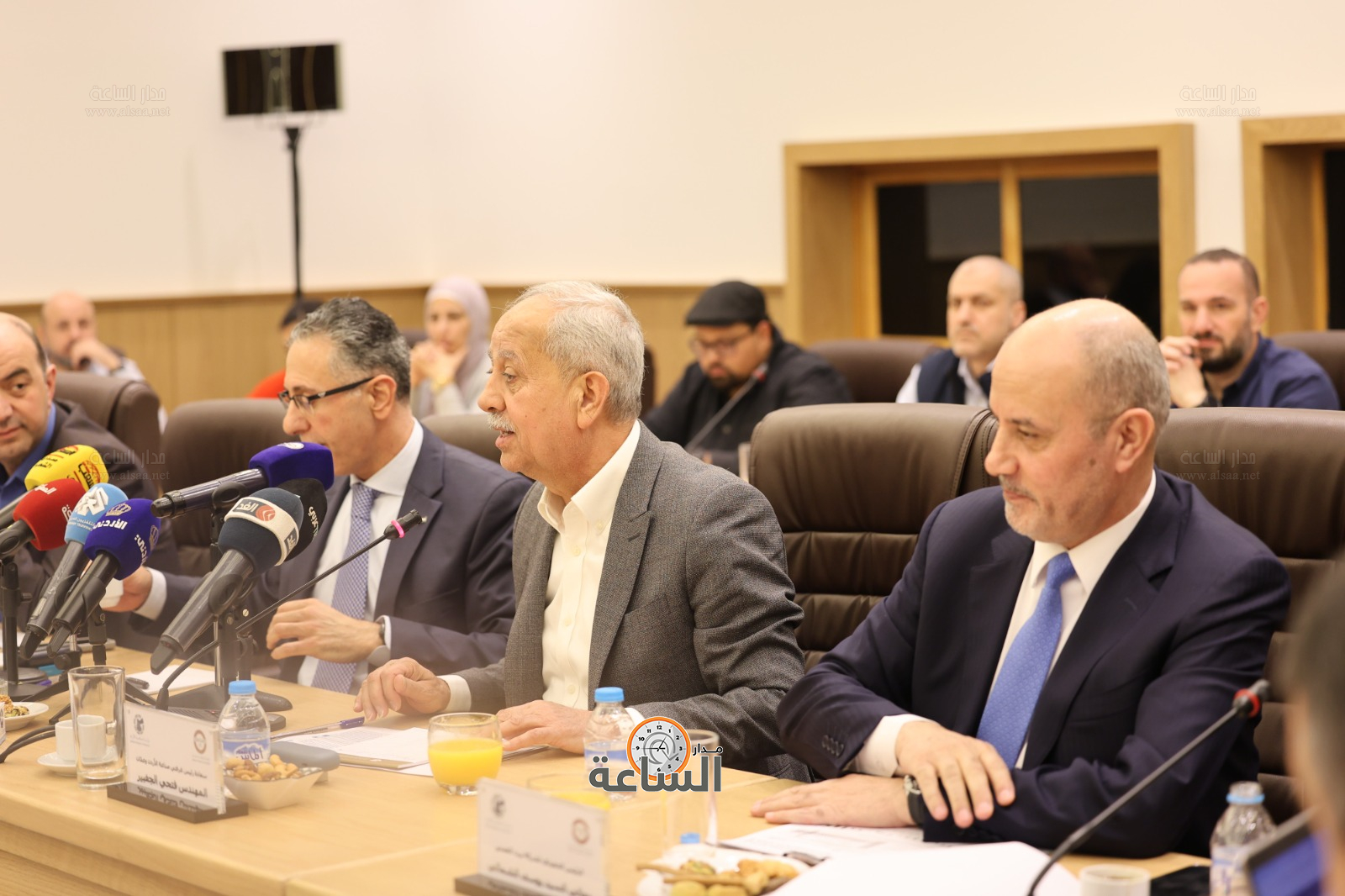 Madar Al-Saa Images 0.5267061430725217