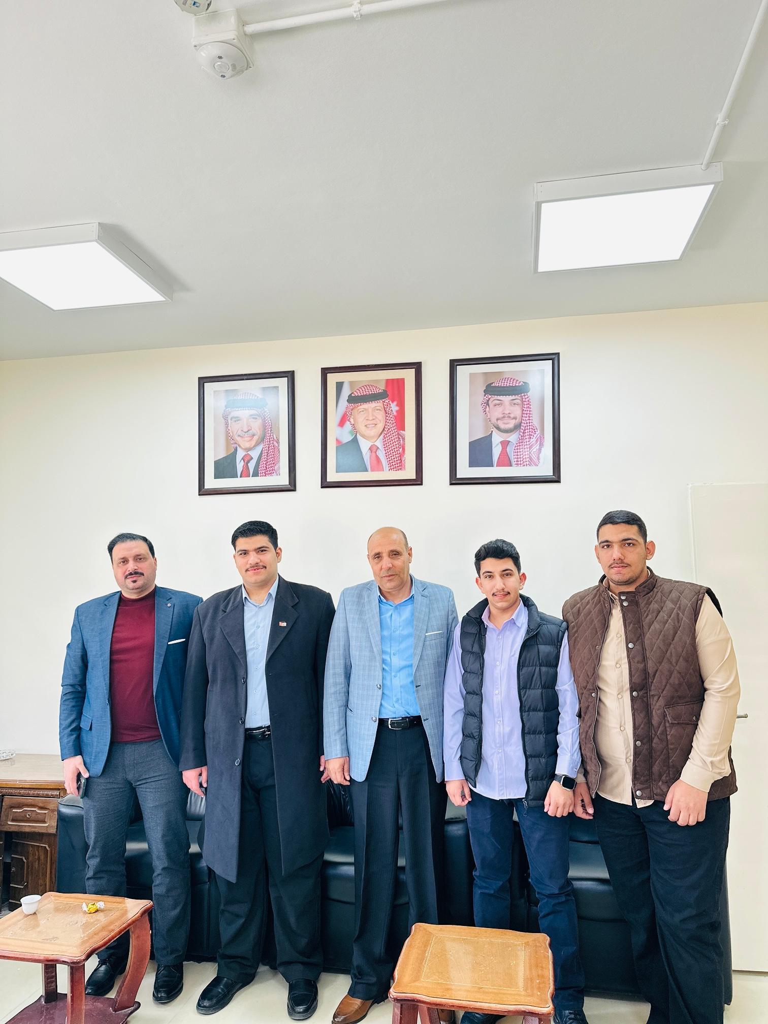 Madar Al-Saa Images 0.677893978627294