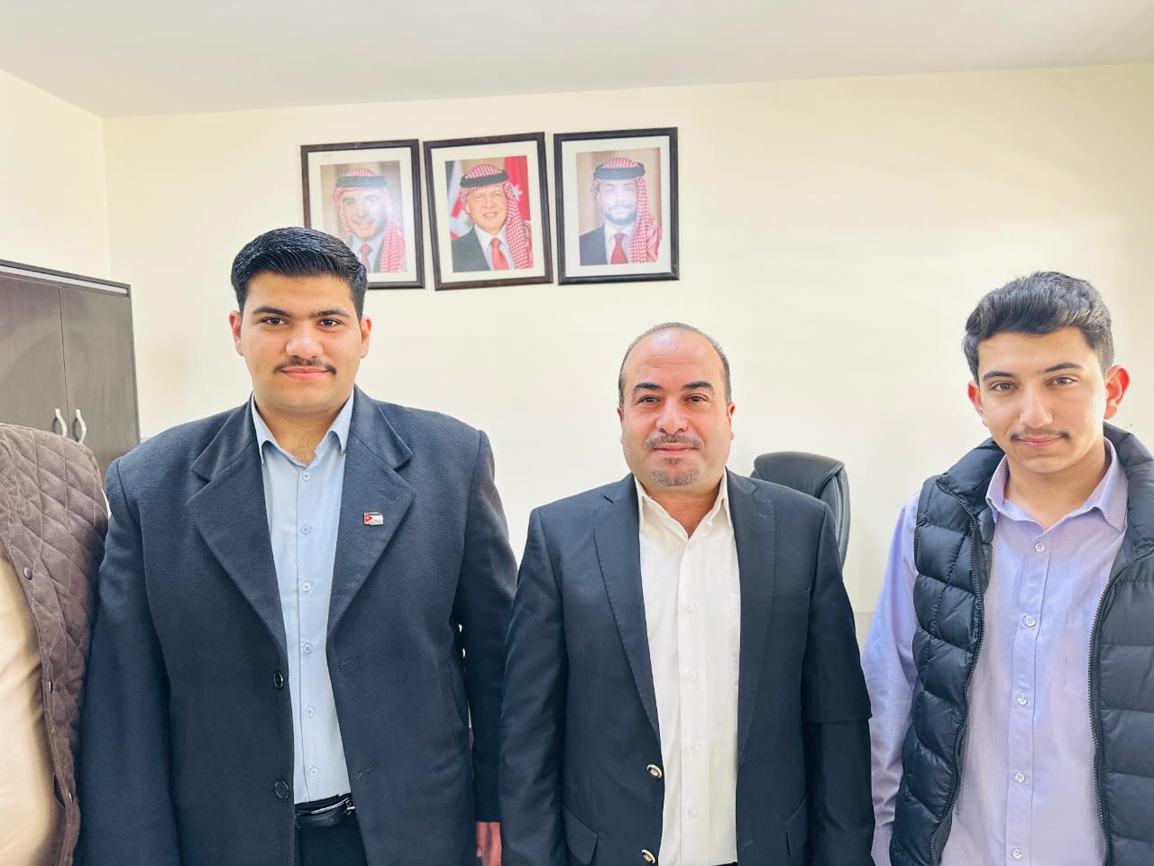 Madar Al-Saa Images 0.3950937683603897