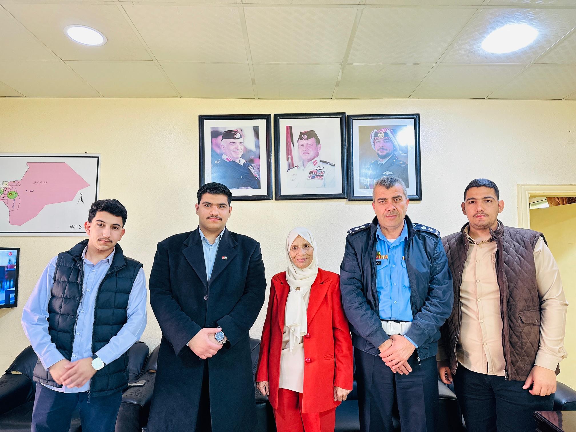 Madar Al-Saa Images 0.9263307187728937