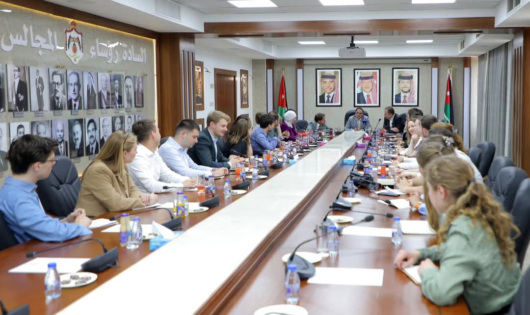 Madar Al-Saa Images 0.29350303201974914