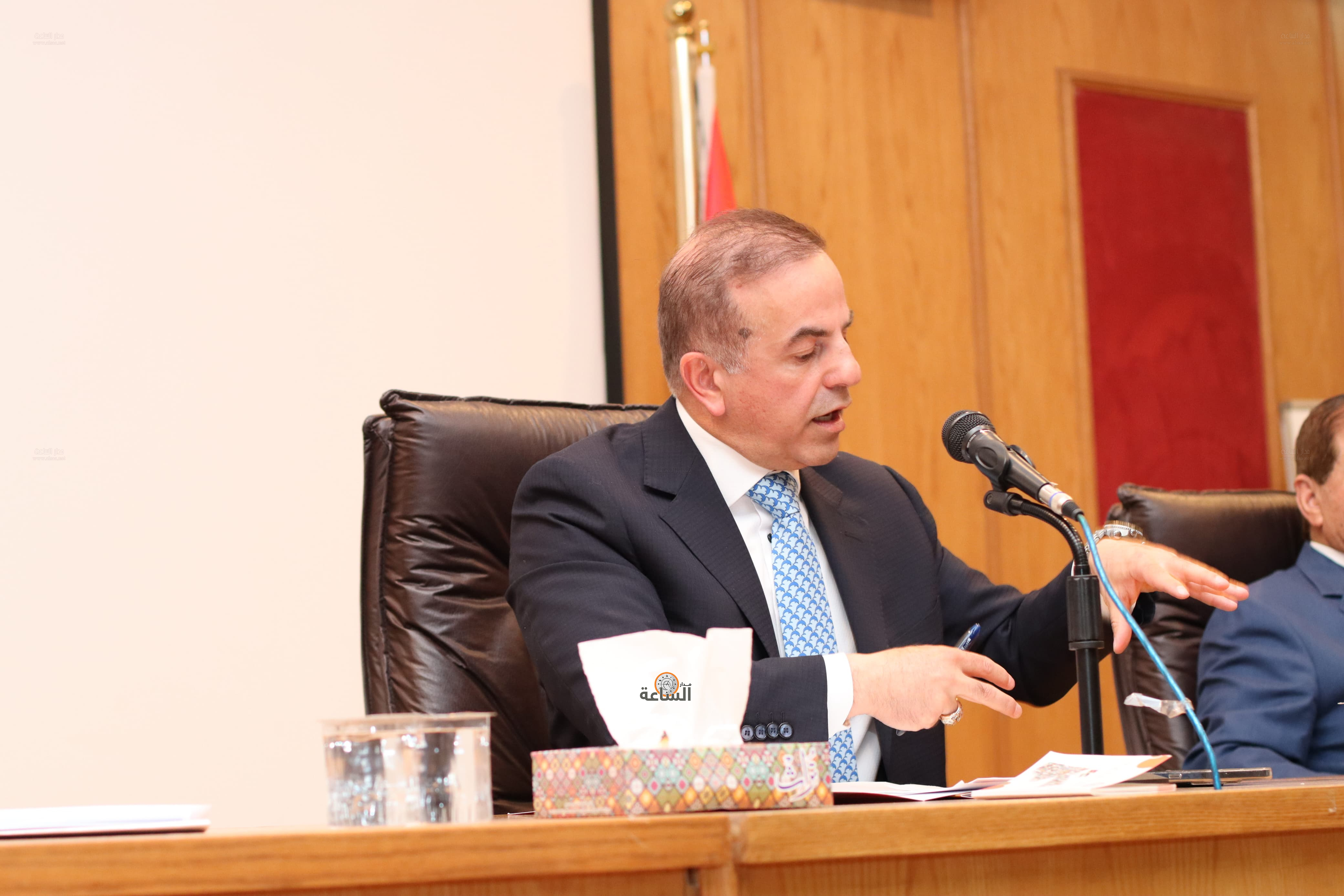 Madar Al-Saa Images 0.27918415282713016