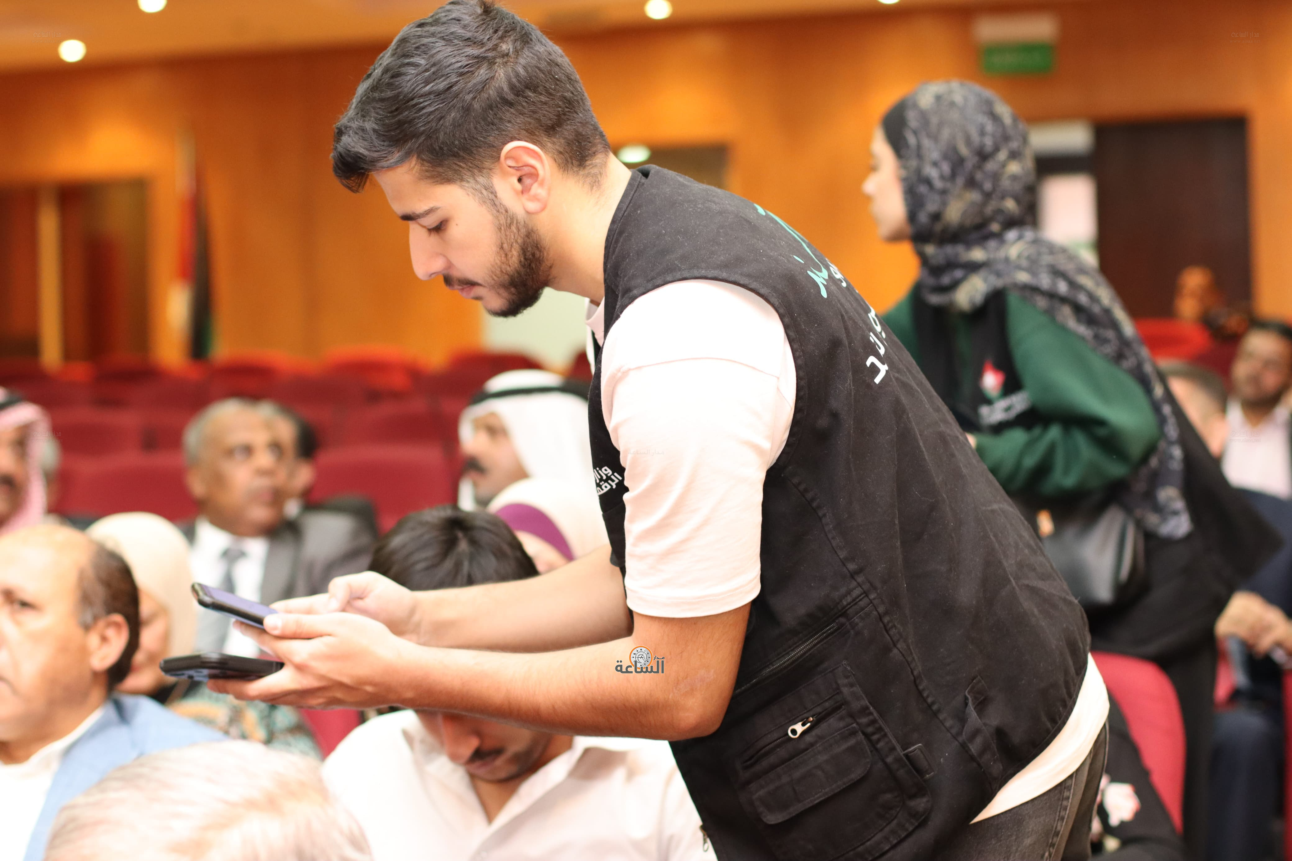 Madar Al-Saa Images 0.9648328618949611