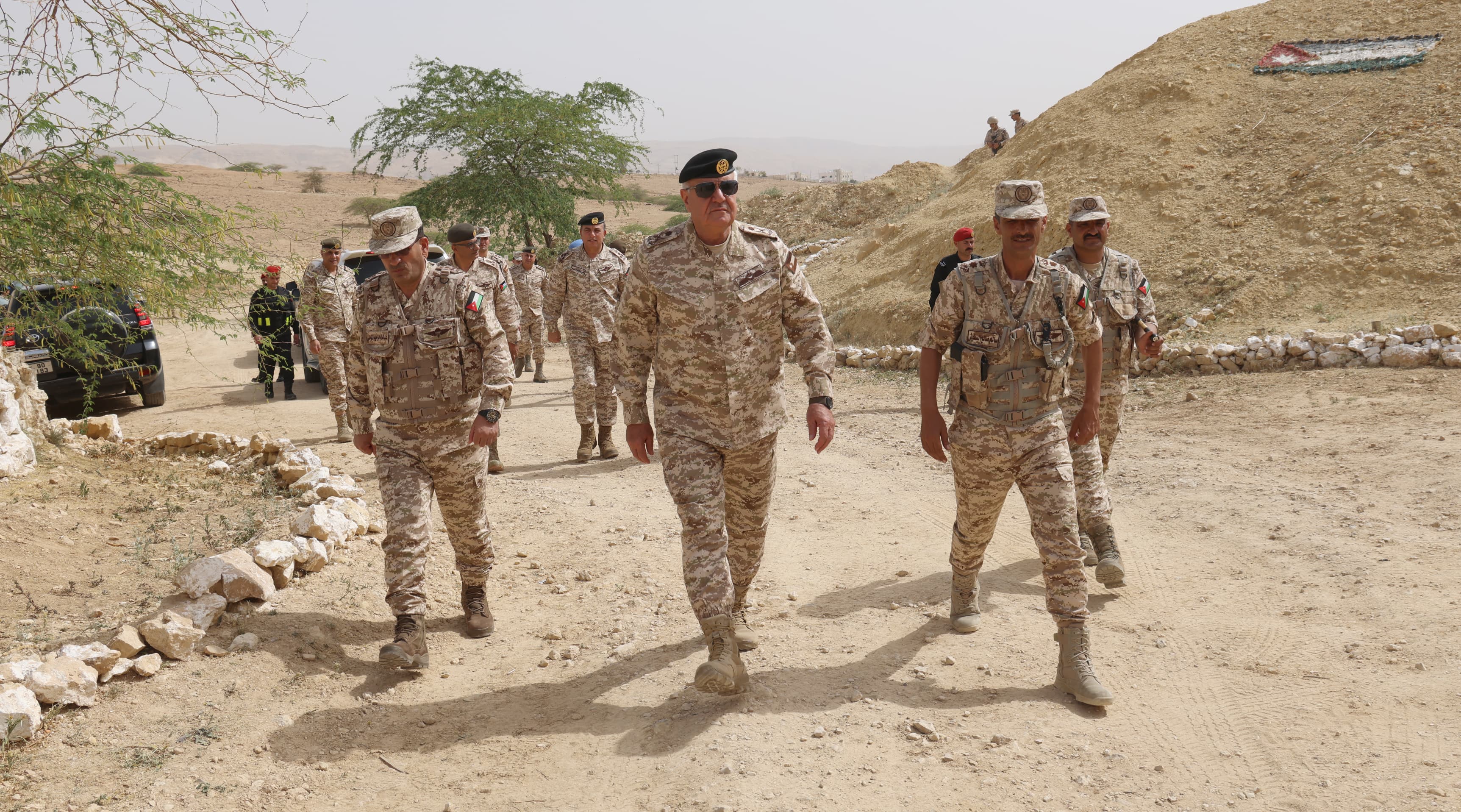 Madar Al-Saa Images 0.6444330140618815