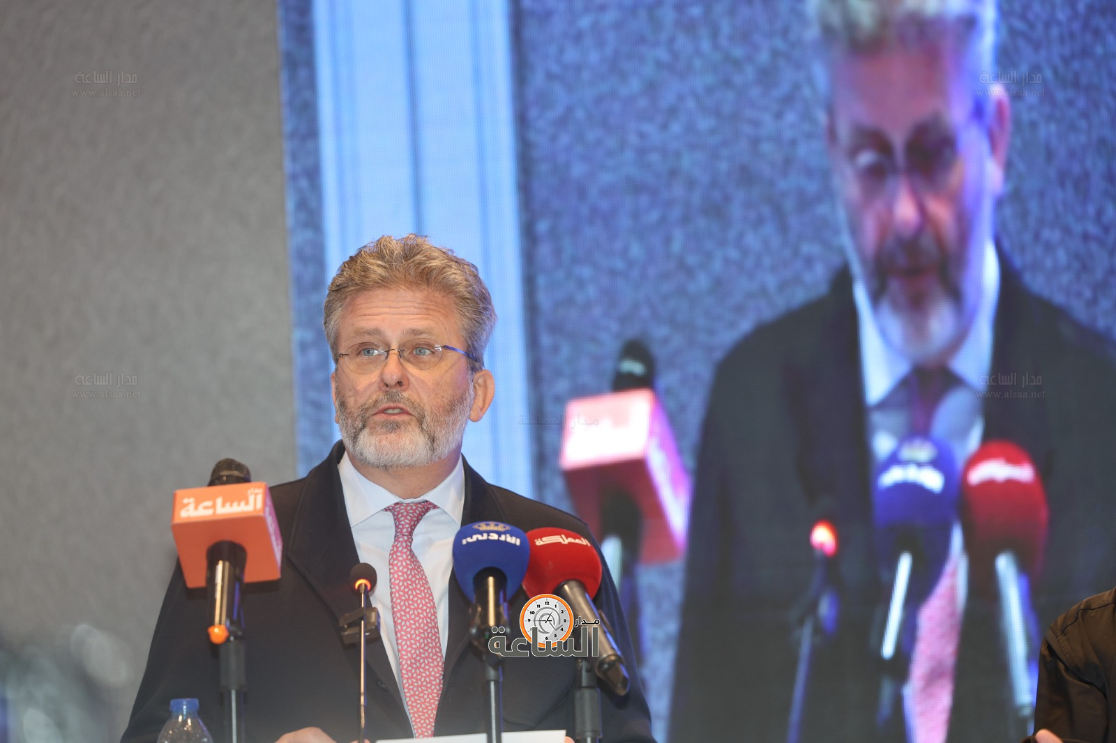 Madar Al-Saa Images 0.5700049386326996