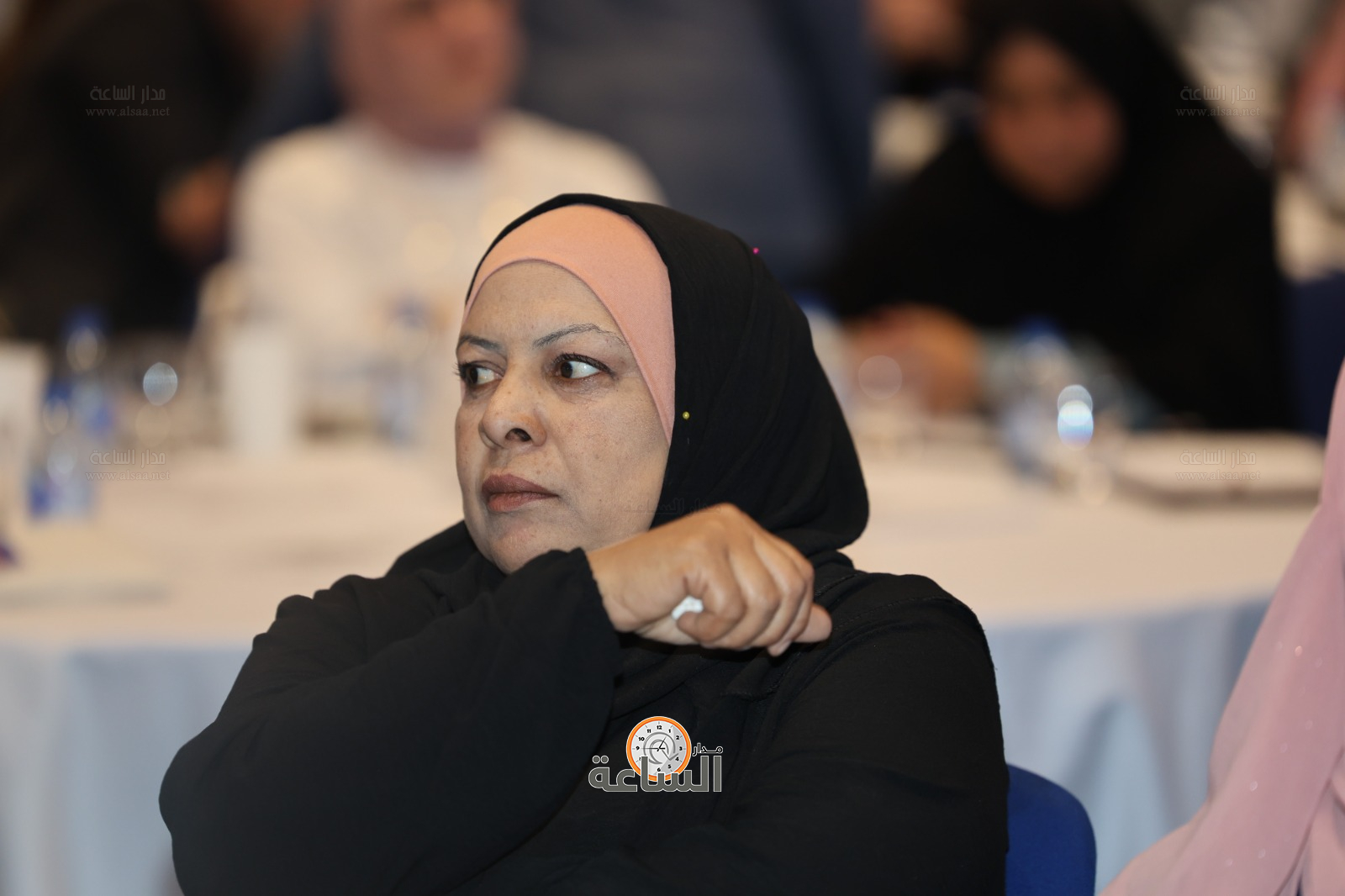 Madar Al-Saa Images 0.7496453438838121