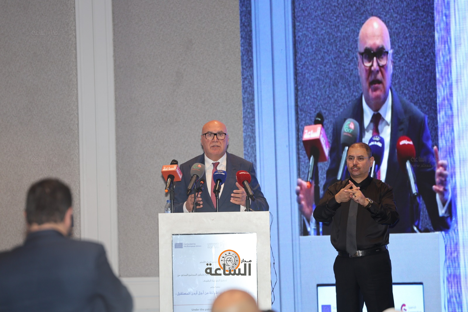 Madar Al-Saa Images 0.8472776491402813