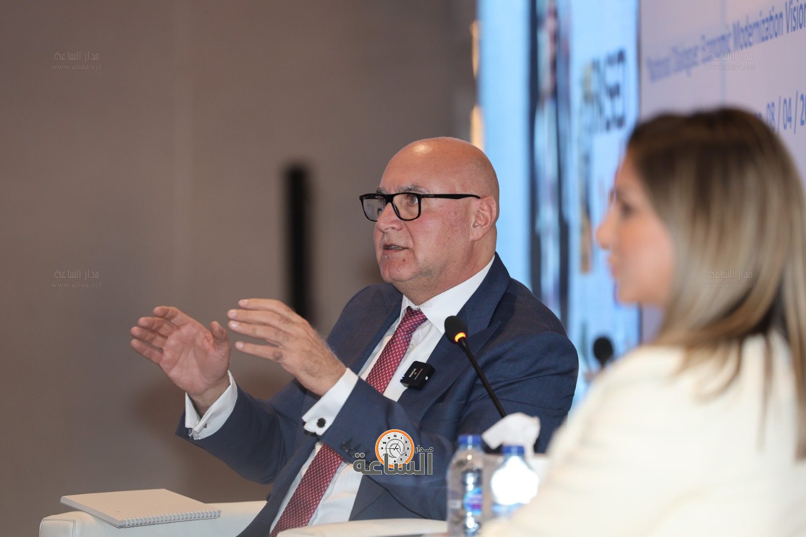 Madar Al-Saa Images 0.457433785825929