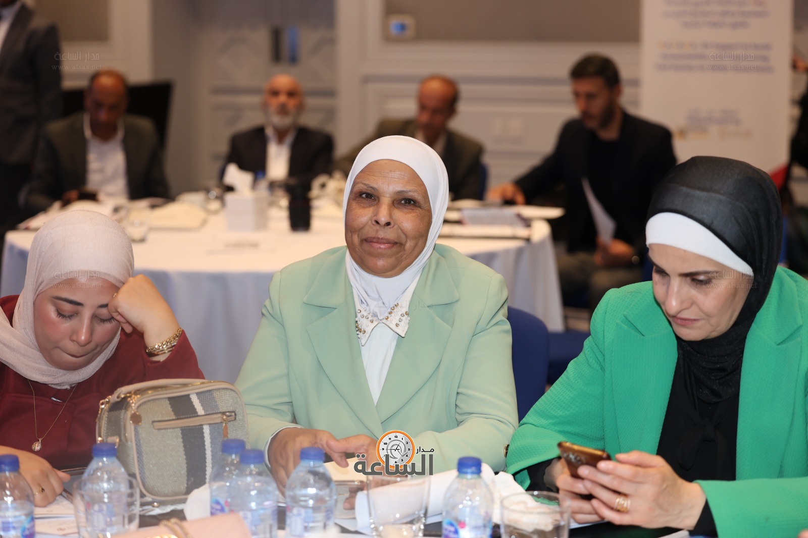 Madar Al-Saa Images 0.9914707573019147