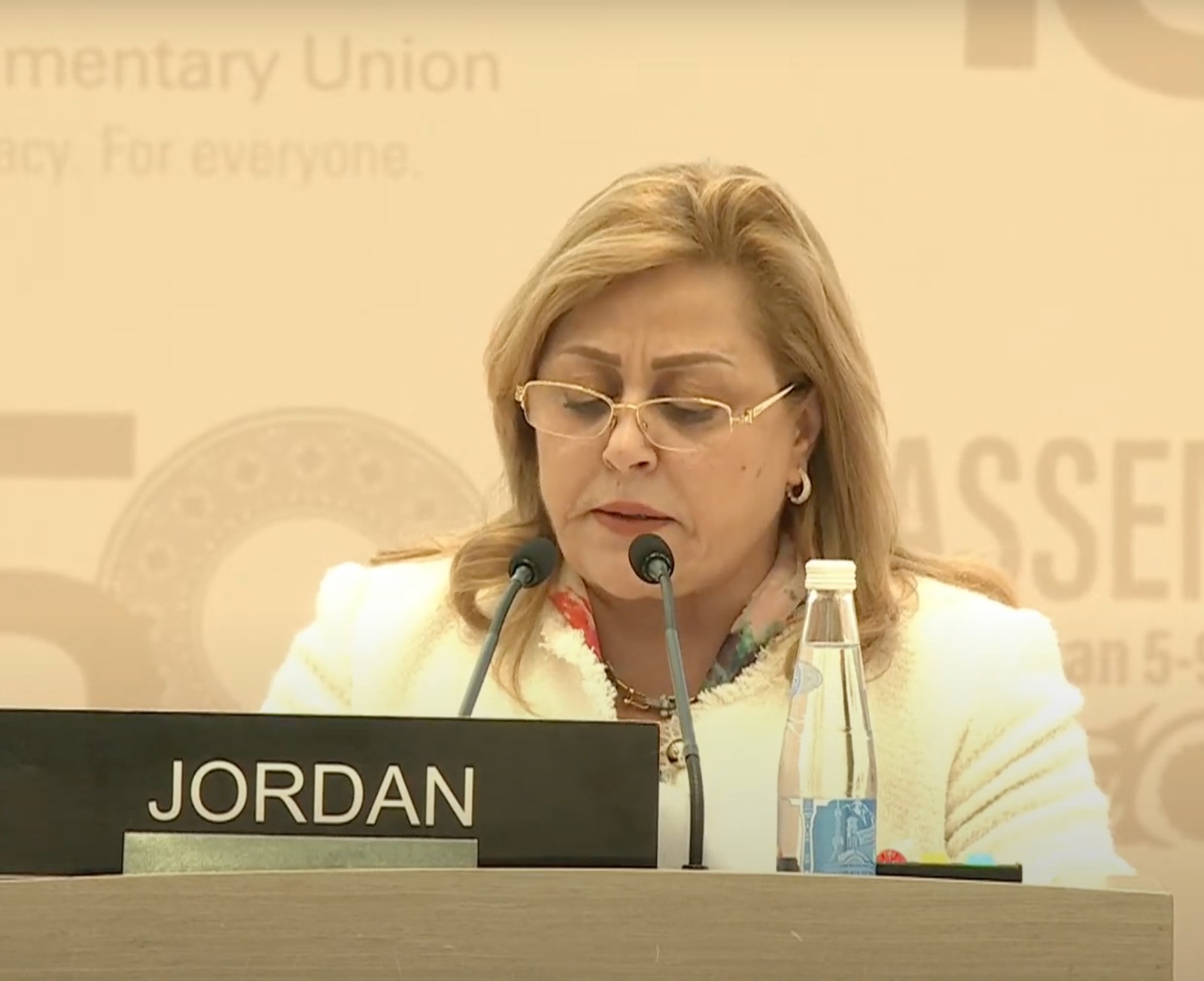 Madar Al-Saa Images 0.9701714763841731