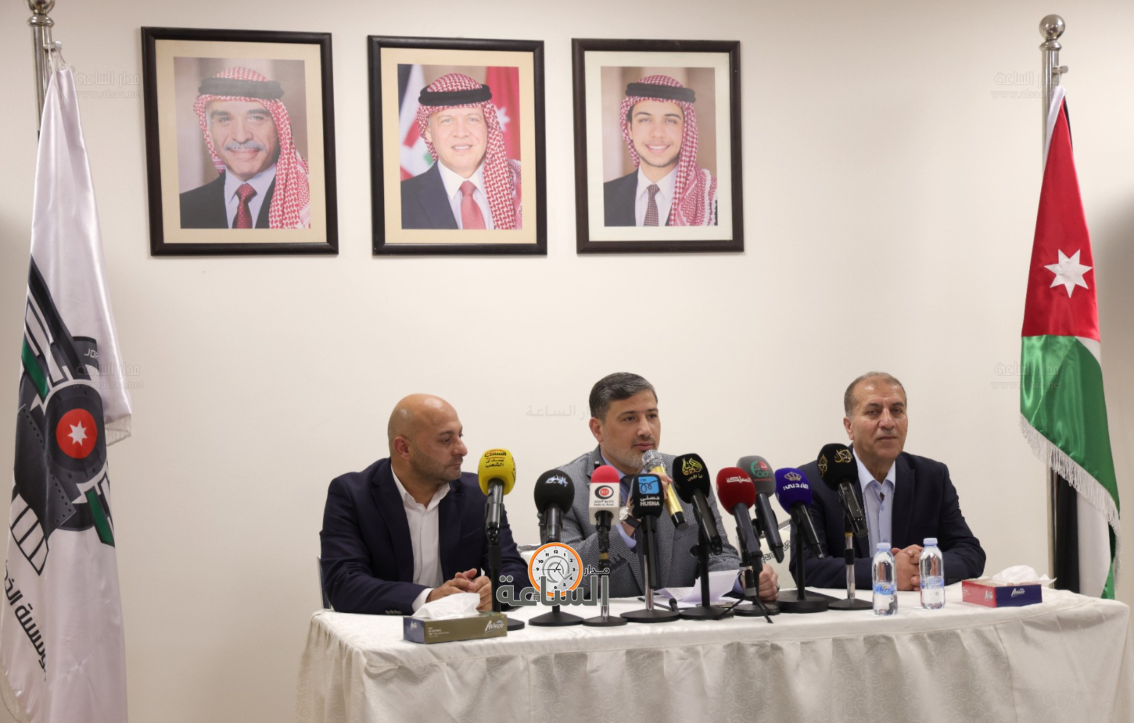 Madar Al-Saa Images 0.7375426101491164