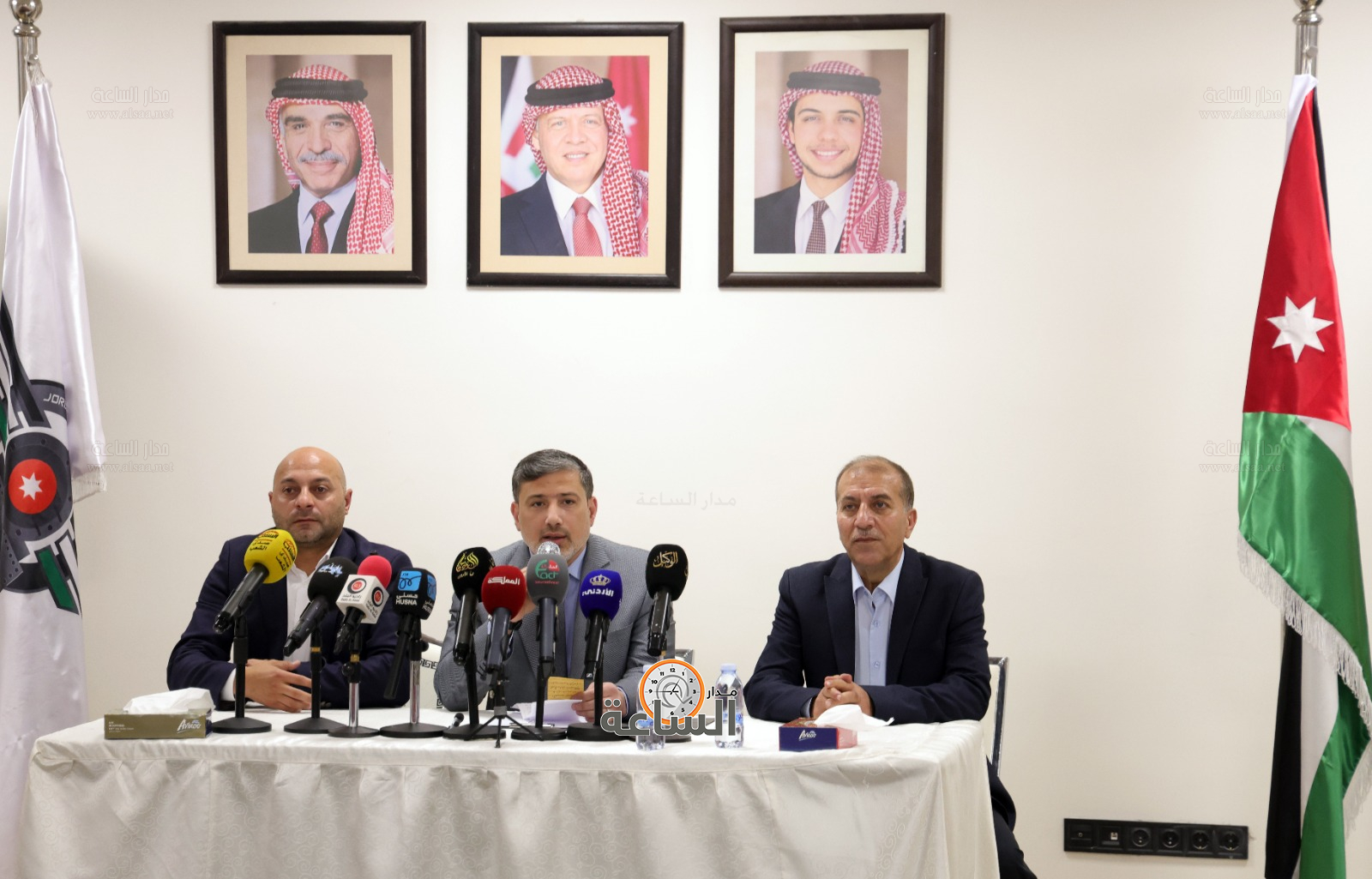 Madar Al-Saa Images 0.06942142633944115