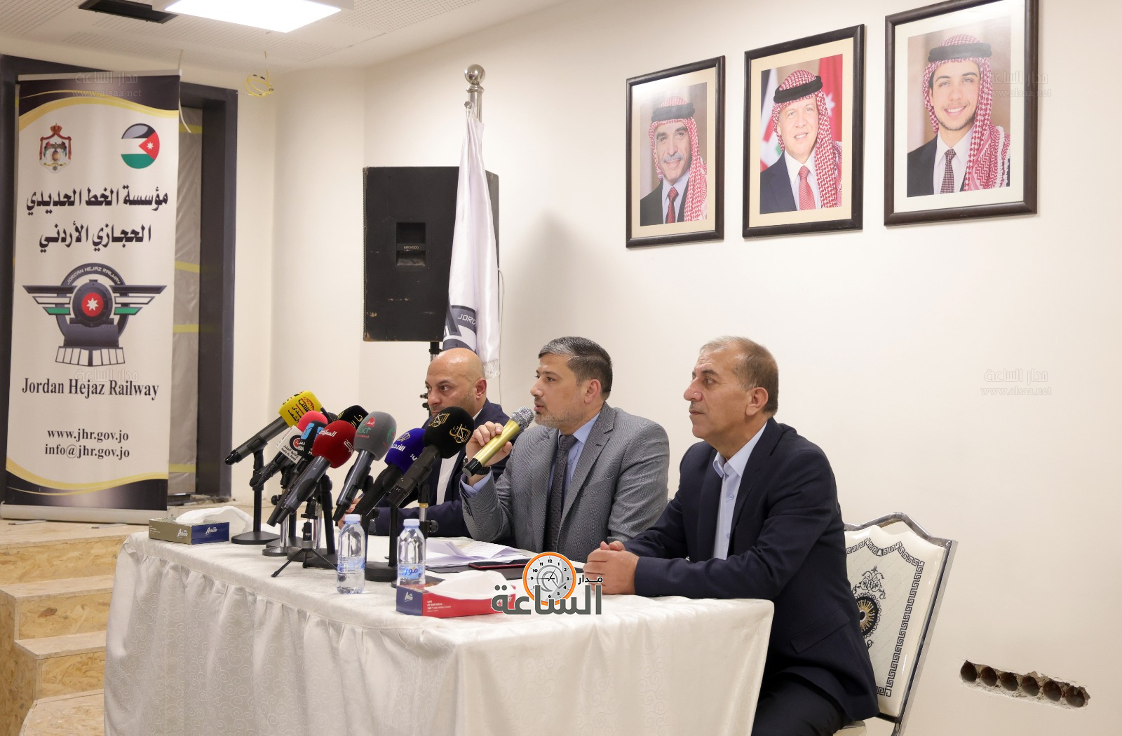 Madar Al-Saa Images 0.4042770278885355