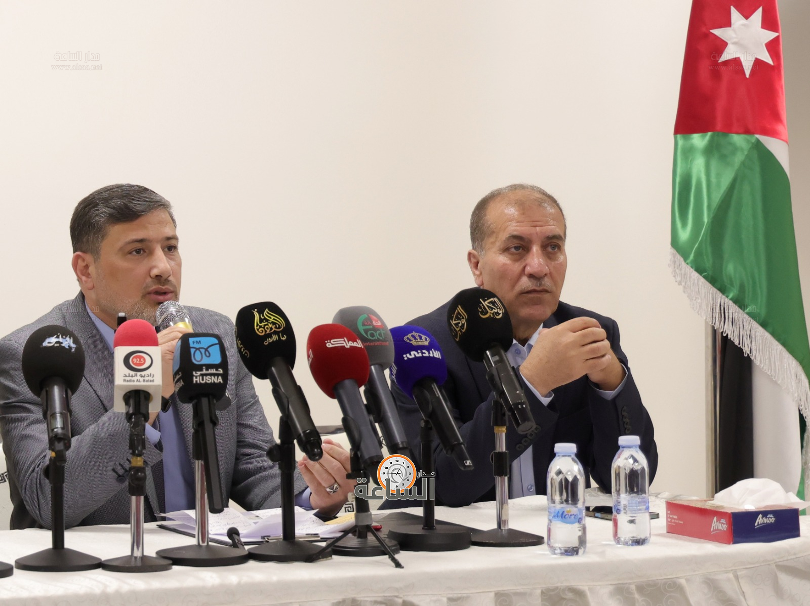 Madar Al-Saa Images 0.4499380315749506