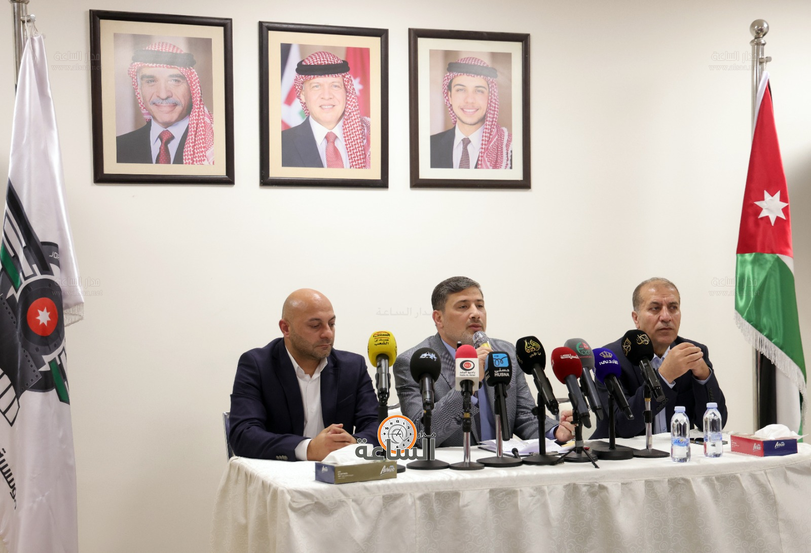 Madar Al-Saa Images 0.9421389686618807