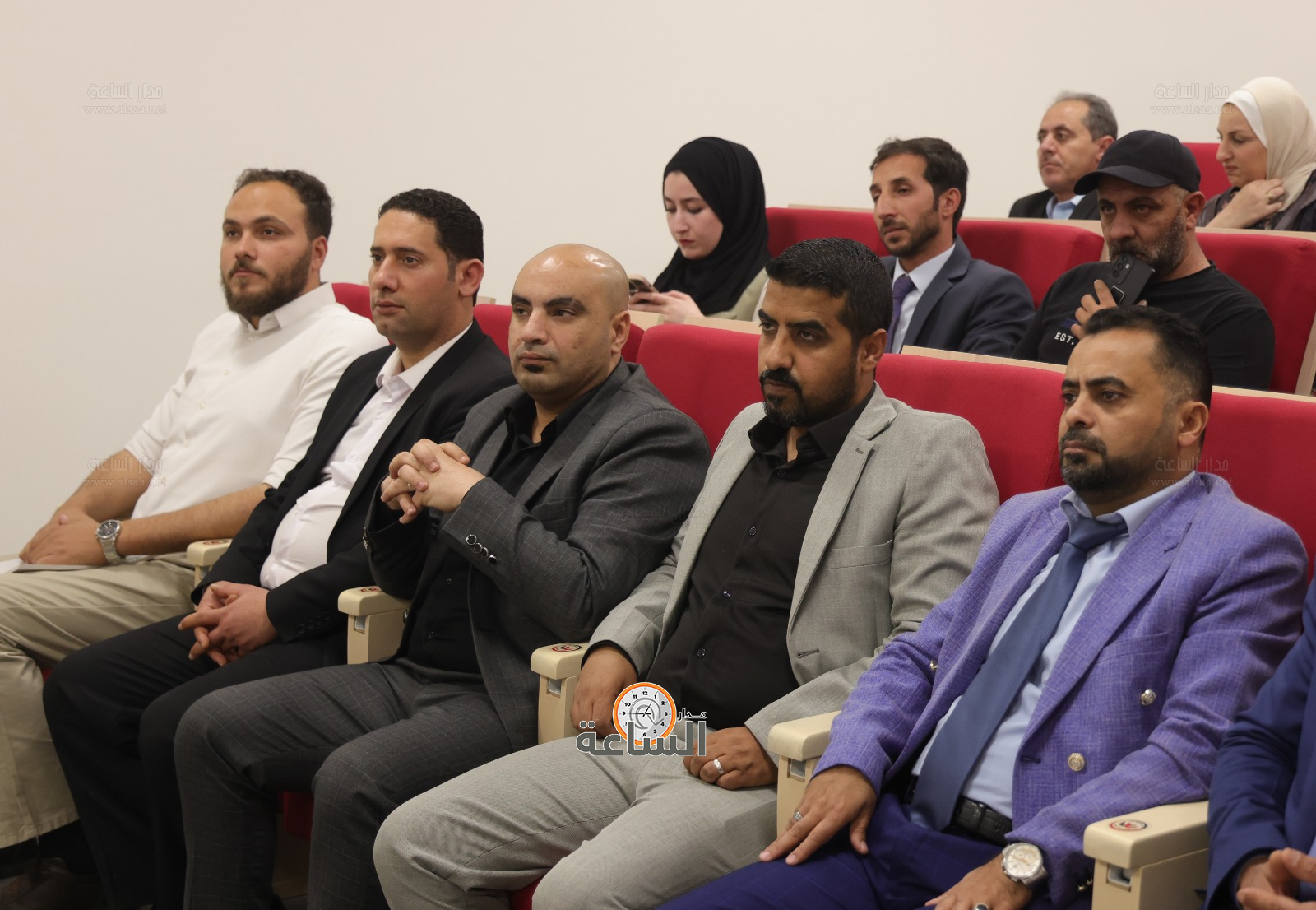 Madar Al-Saa Images 0.7862593772020449