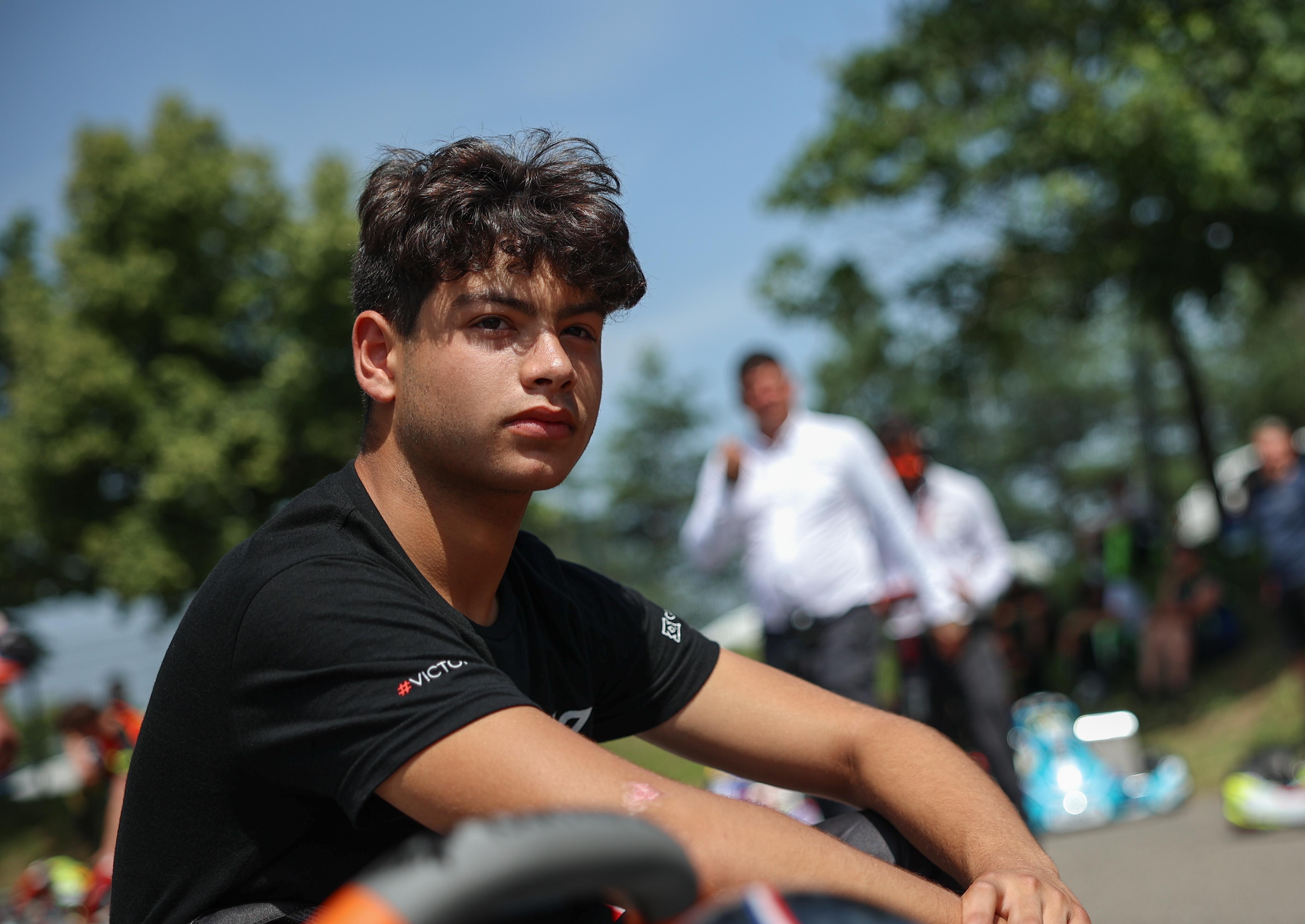 Madar Al-Saa Images 0.9856236631876355