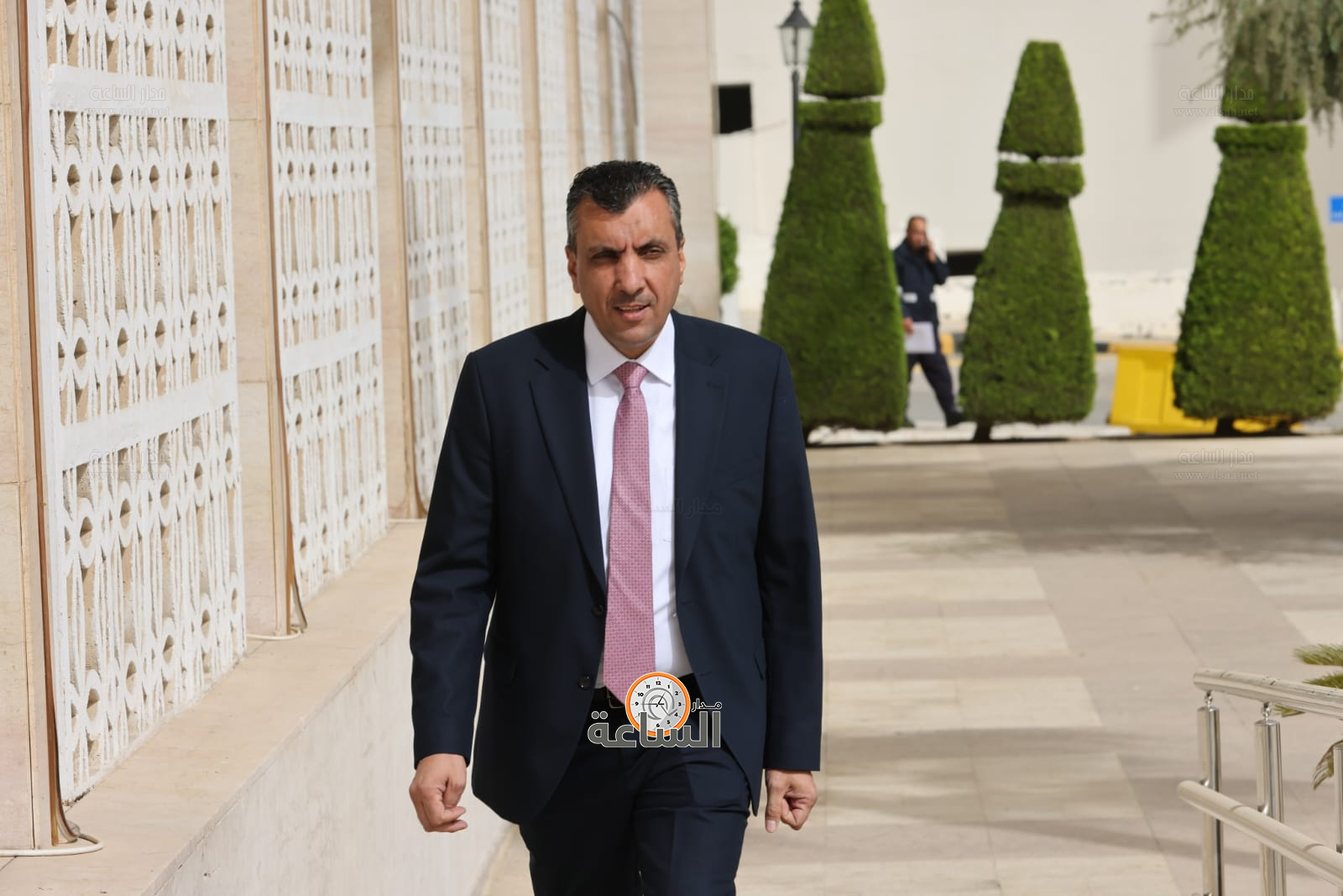 Madar Al-Saa Images 0.5150361711136863