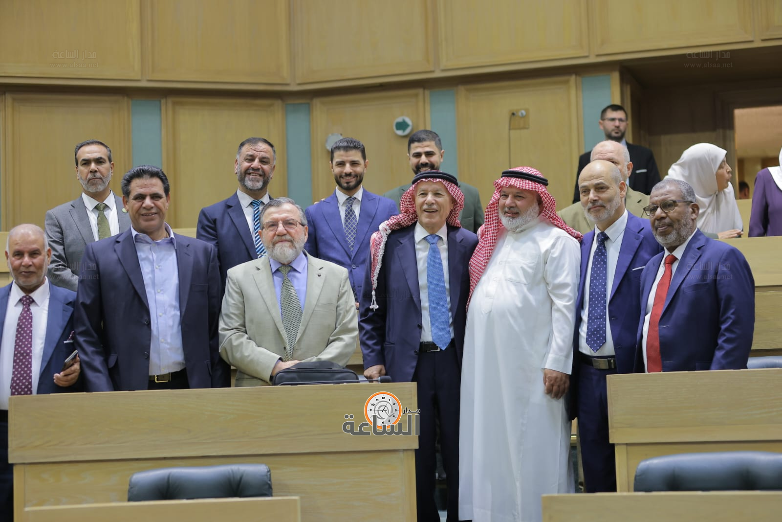 Madar Al-Saa Images 0.6245107374311223