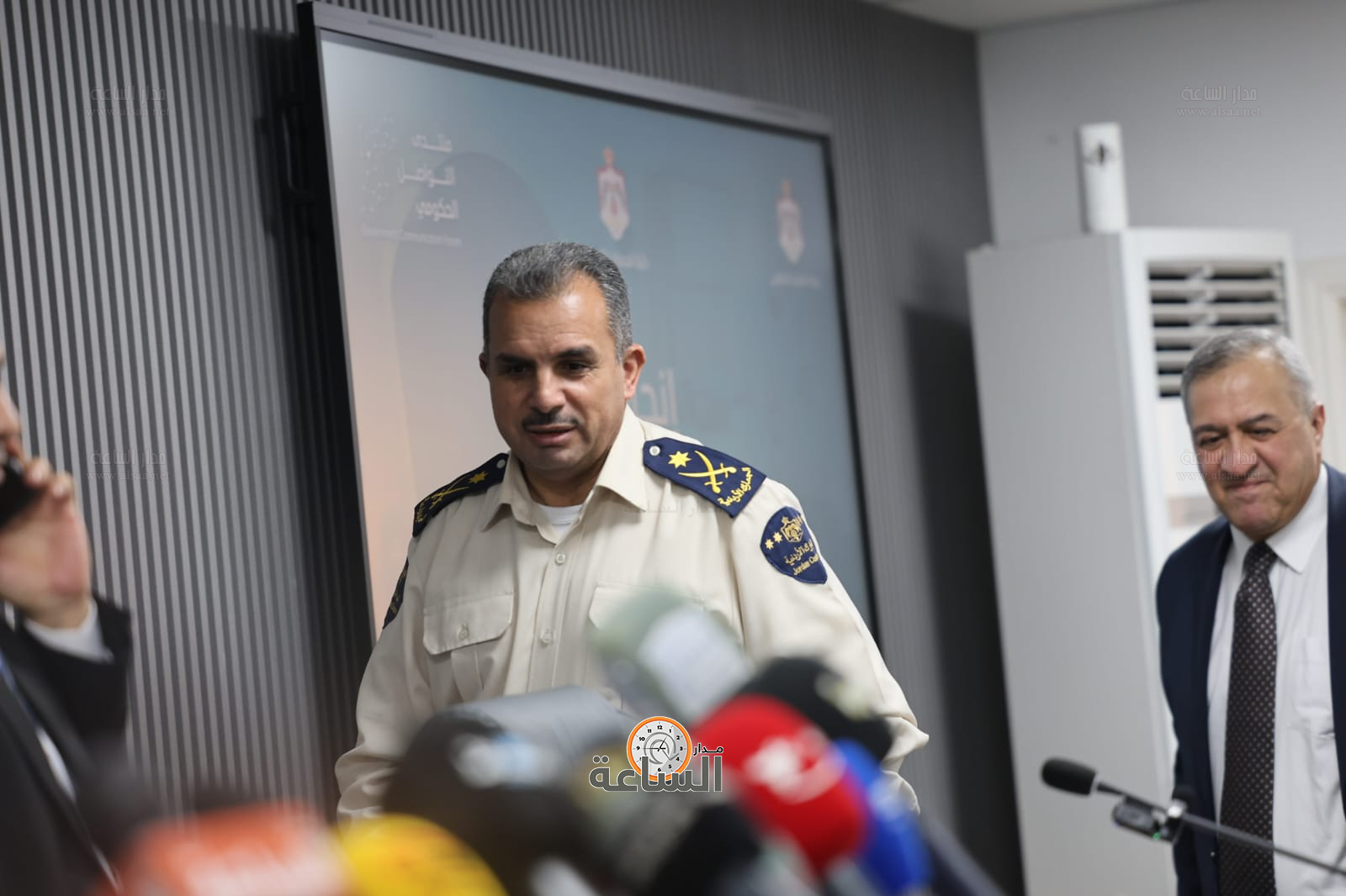 Madar Al-Saa Images 0.35750864179057373