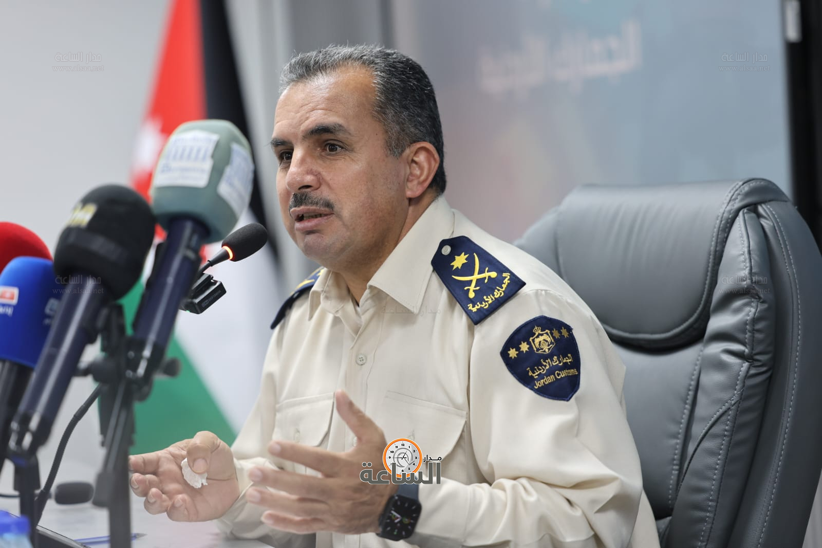 Madar Al-Saa Images 0.06846638732912325