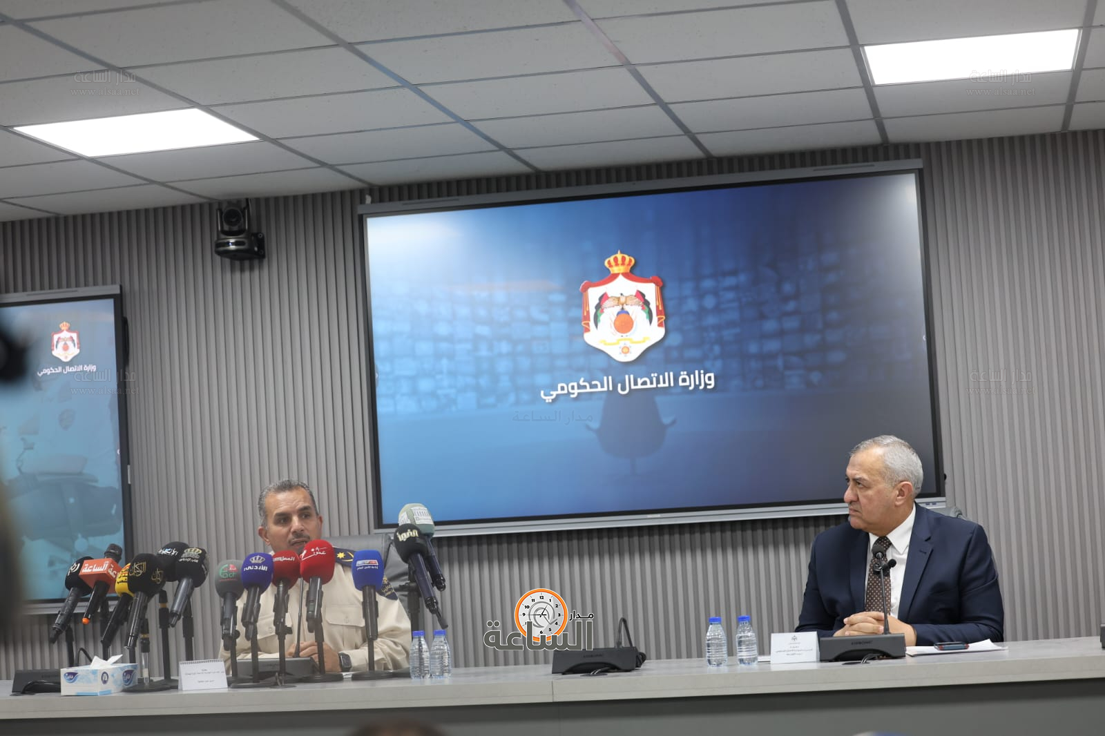 Madar Al-Saa Images 0.4327528449306949