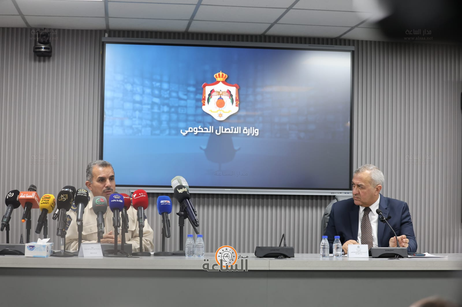 Madar Al-Saa Images 0.41001862477182605